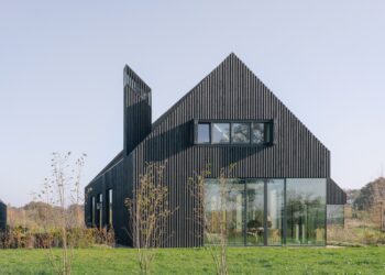 Black Barn Loer Architecten